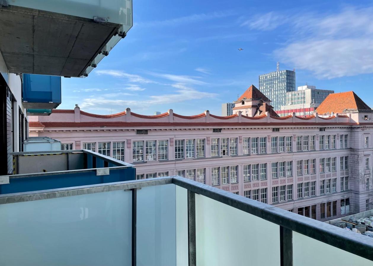 Central Stay Братислава Екстериор снимка
