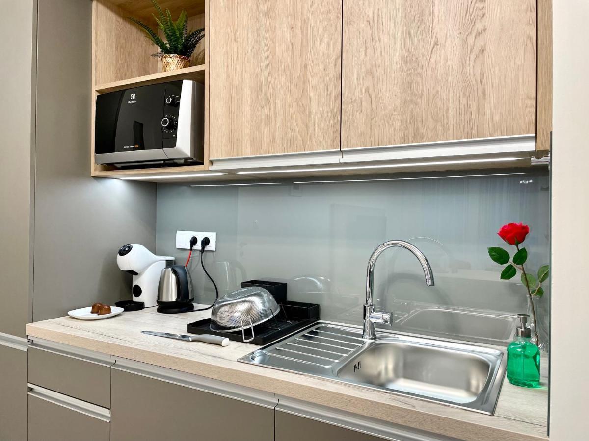 Central Stay Братислава Екстериор снимка