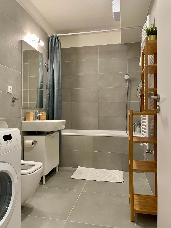 Central Stay Братислава Екстериор снимка